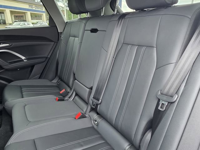Used 2025 Audi Q5 Premium Plus w/ Premium Plus AWD/4WD image 24