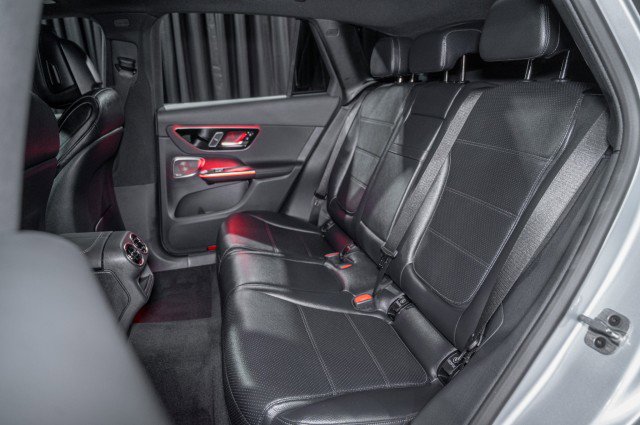 New 2026 Mercedes-Benz GLC 300 image 11