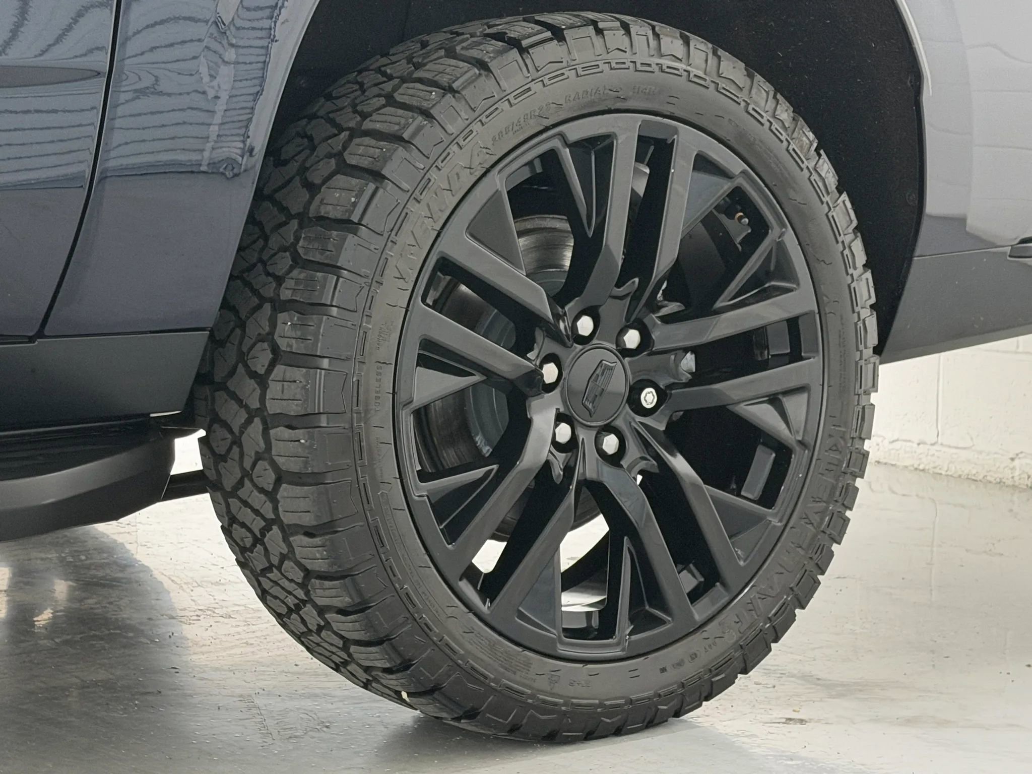 Used 2021 Cadillac Escalade ESV Sport AWD/4WD image 45