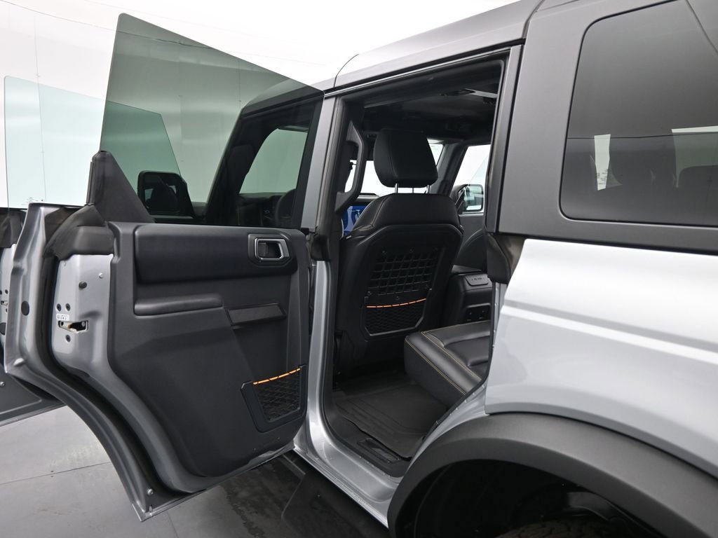Certified 2024 Ford Bronco Badlands image 17