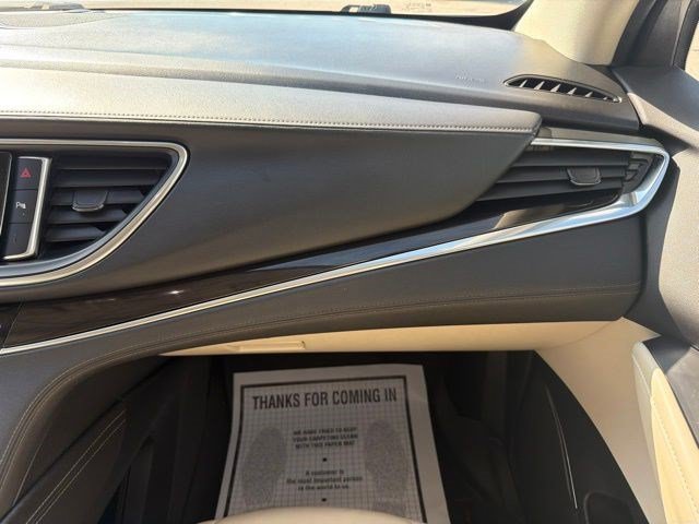 Used 2018 Buick Enclave Essence AWD/4WD image 24