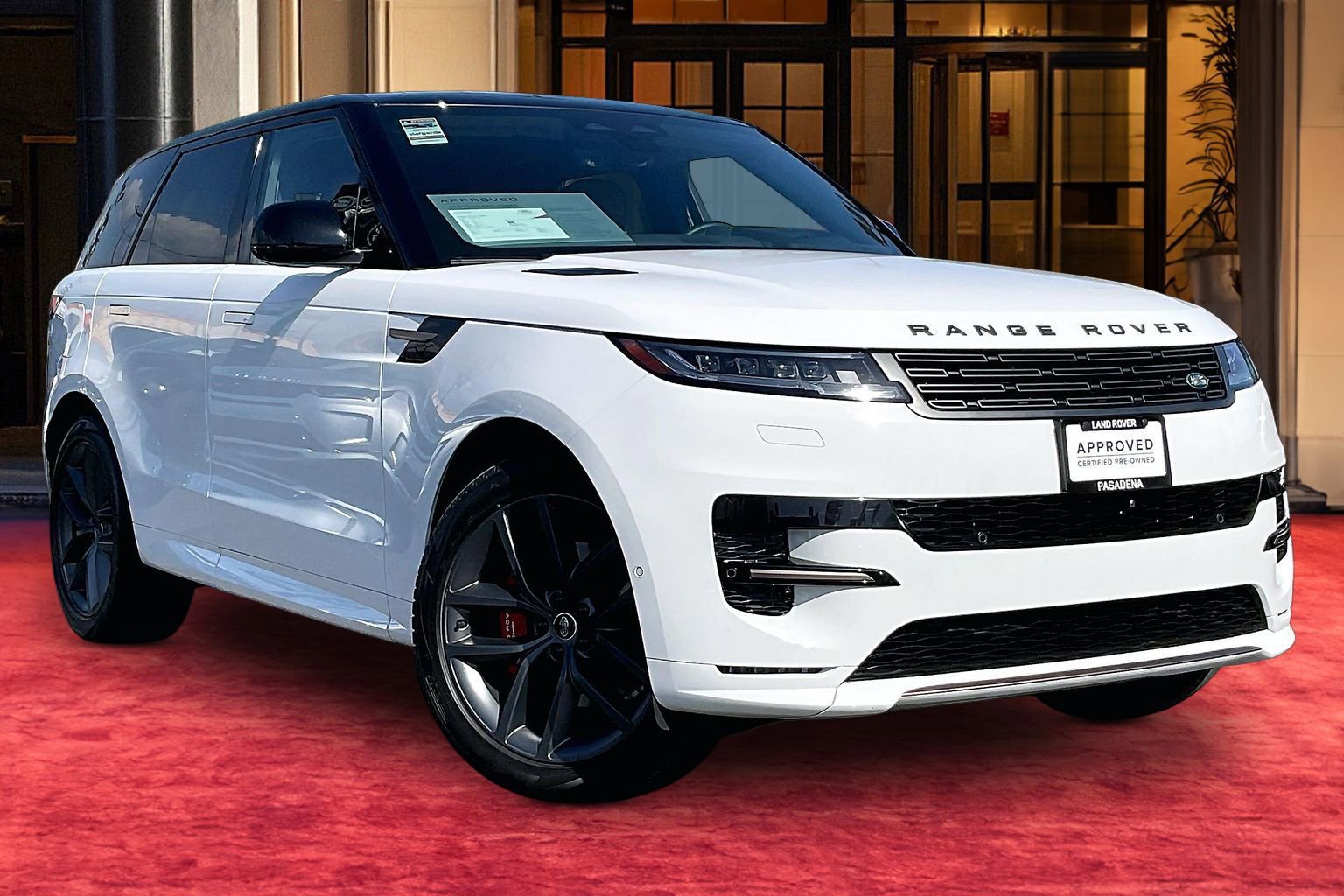 Certified 2024 Land Rover Range Rover Sport Dynamic SE image 2