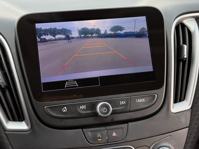 Used 2025 Chevrolet Malibu RS FWD image 18