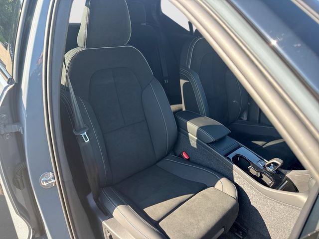 Certified 2023 Volvo XC40 Recharge Ultimate w/ Protection Package Premier AWD/4WD image 29