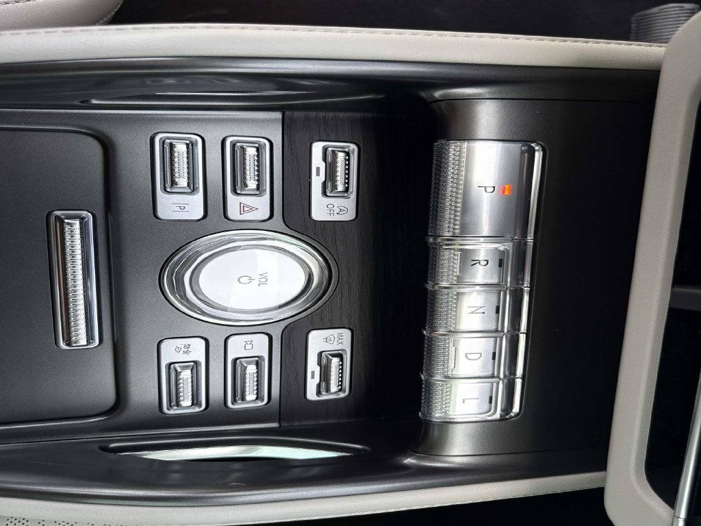 New 2026 Lincoln Nautilus Reserve w/ Jet Appearance Package AWD/4WD image 29