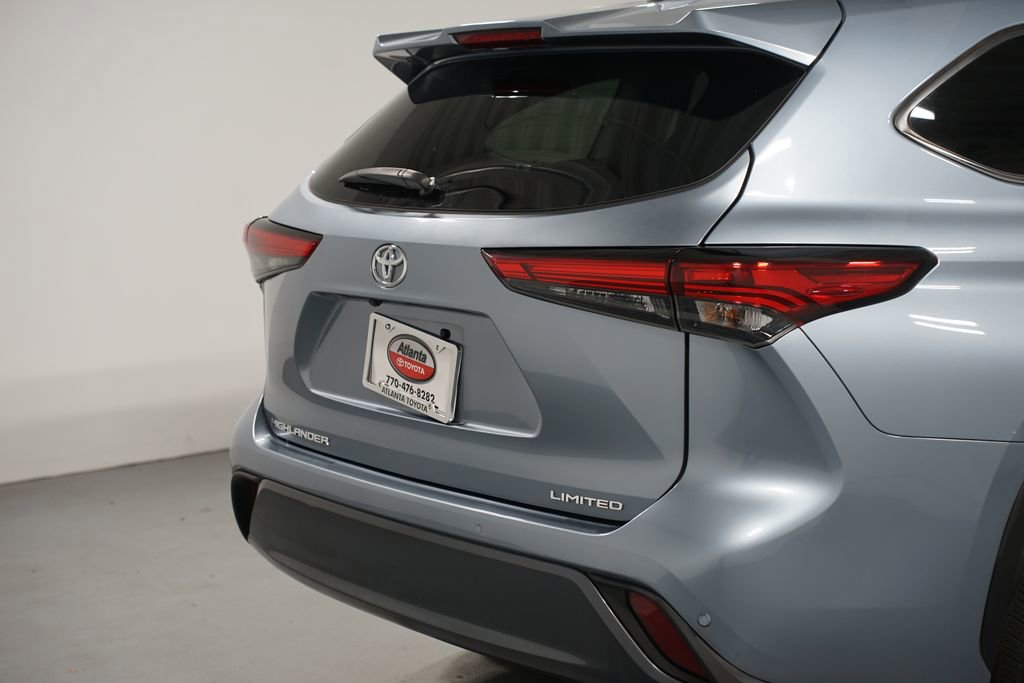 Used 2023 Toyota Highlander Limited image 9