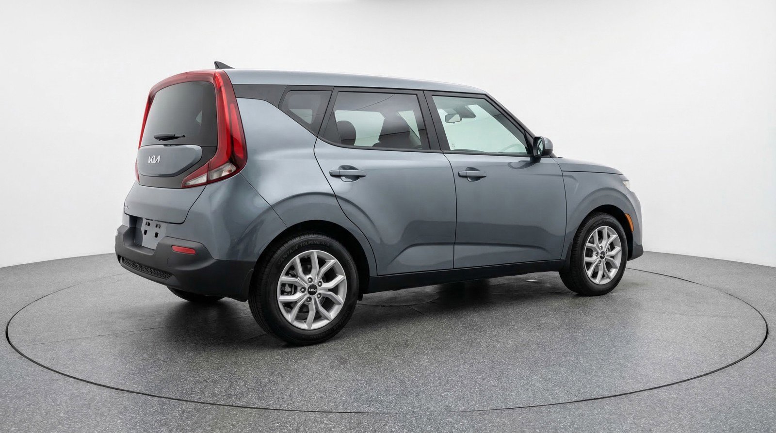 Used 2025 Kia Soul LX w/ LX Technology Package image 7