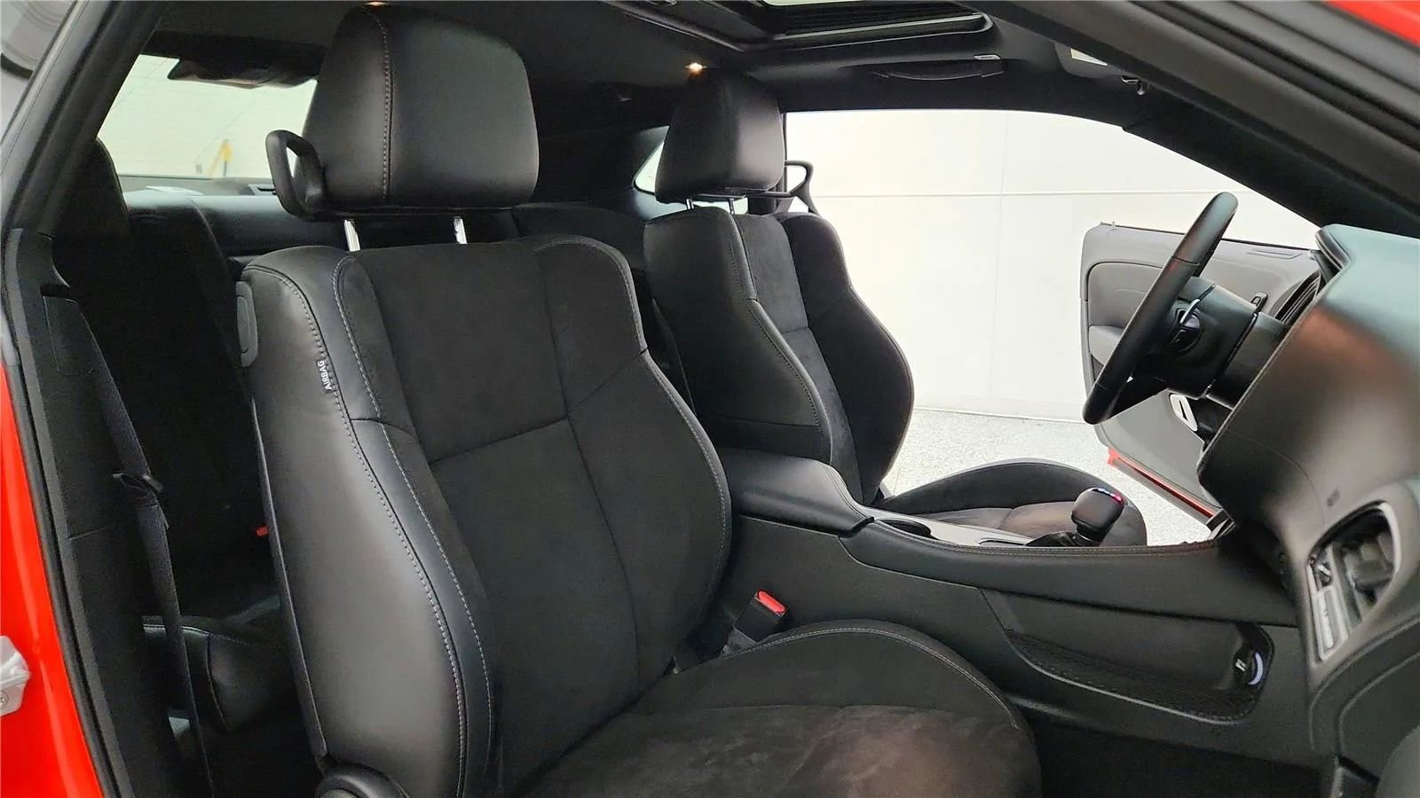 Used 2023 Dodge Challenger R/T w/ Plus Package image 41