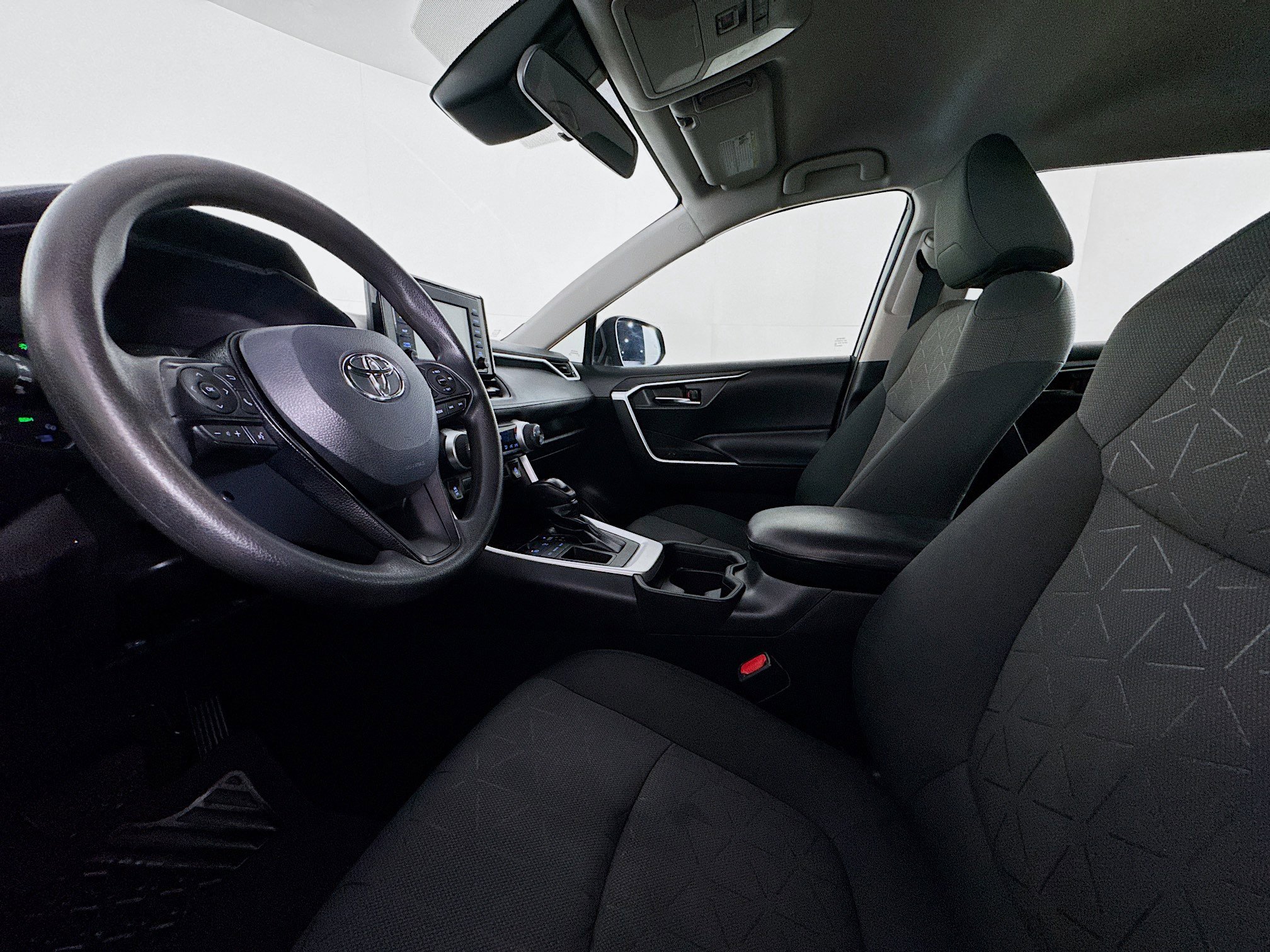 Used 2021 Toyota RAV4 XLE FWD image 21