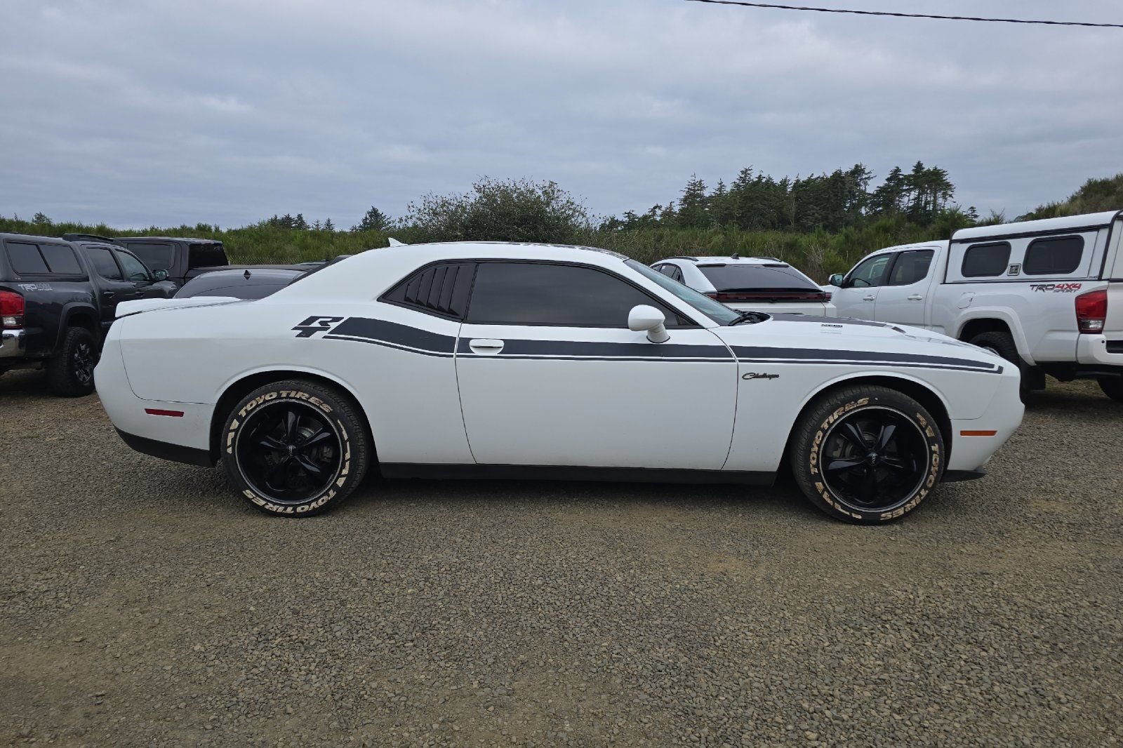 Used 2015 Dodge Challenger R/T Plus RWD image 4