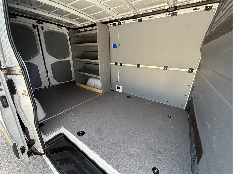 Used 2024 Mercedes-Benz Sprinter 2500 image 47