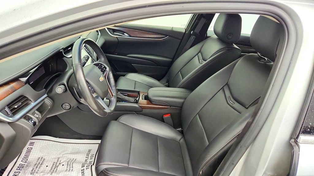 Used 2019 Cadillac XTS Luxury w/ Driver Awareness Package FWD image 21