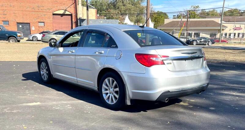 Used 2012 Chrysler 200 Touring image 7
