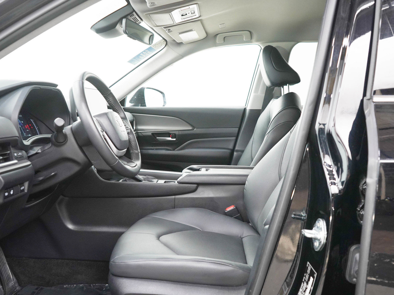 Used 2025 Toyota Grand Highlander AWD image 24