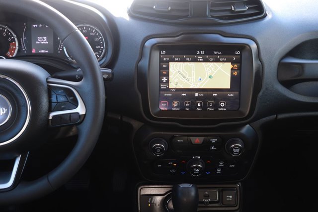 Used 2023 Jeep Renegade Latitude image 14