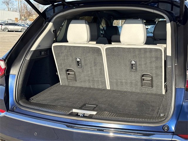 Used 2023 Acura MDX SH-AWD w/ Advance Package image 30