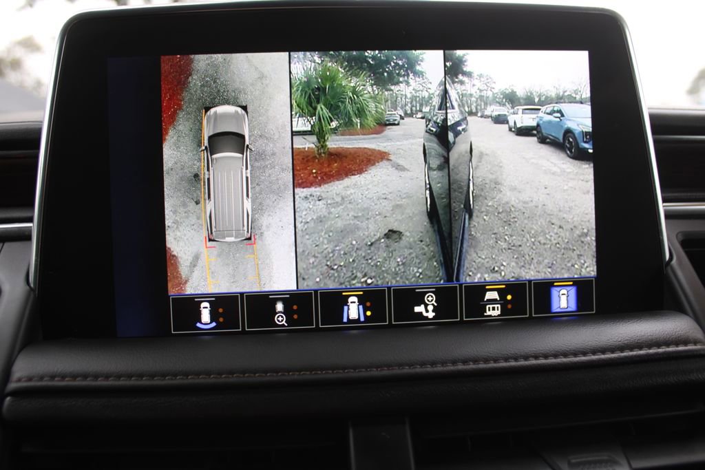 Used 2023 Chevrolet Suburban High Country image 54