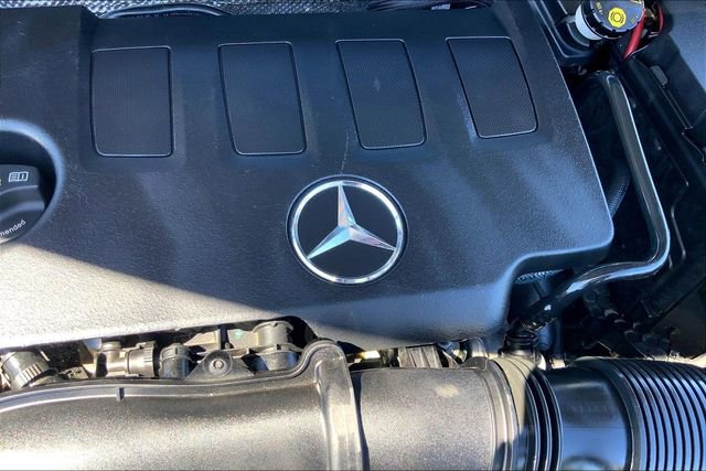 Used 2020 Mercedes-Benz GLB 250 image 28
