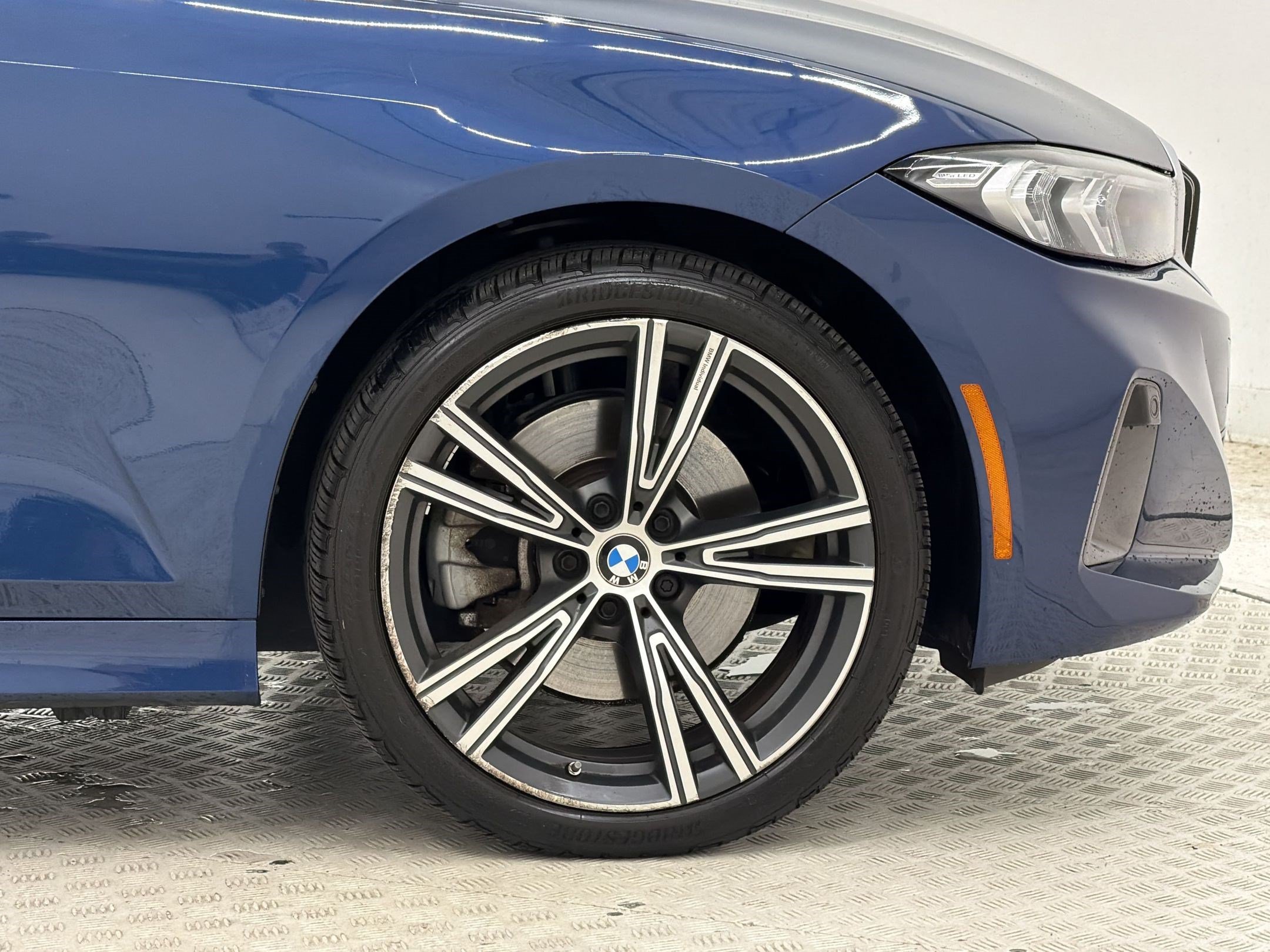 Used 2023 BMW 330i Sedan w/ Premium Package RWD image 12