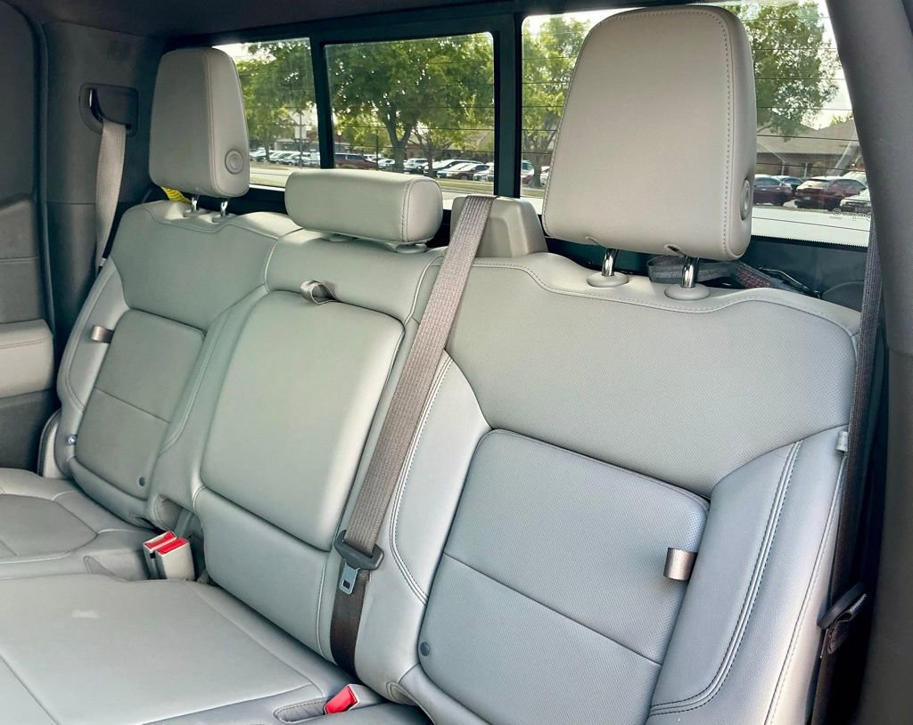 Used 2020 GMC Sierra 1500 SLT image 31