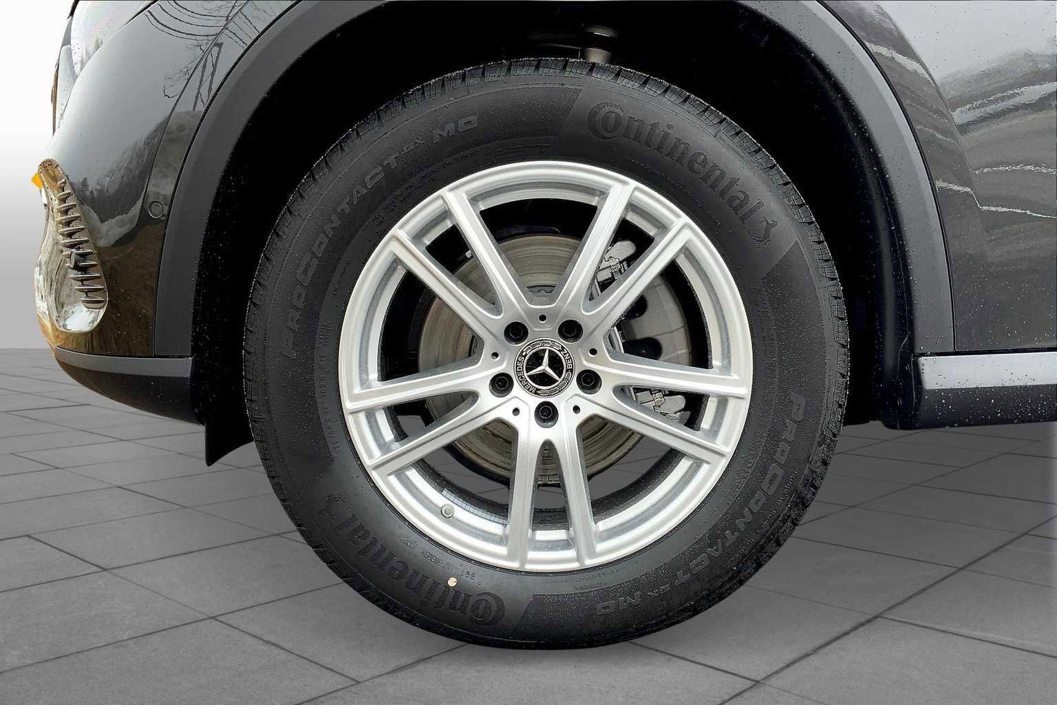 Certified 2025 Mercedes-Benz GLC 300 GLC 300 image 15