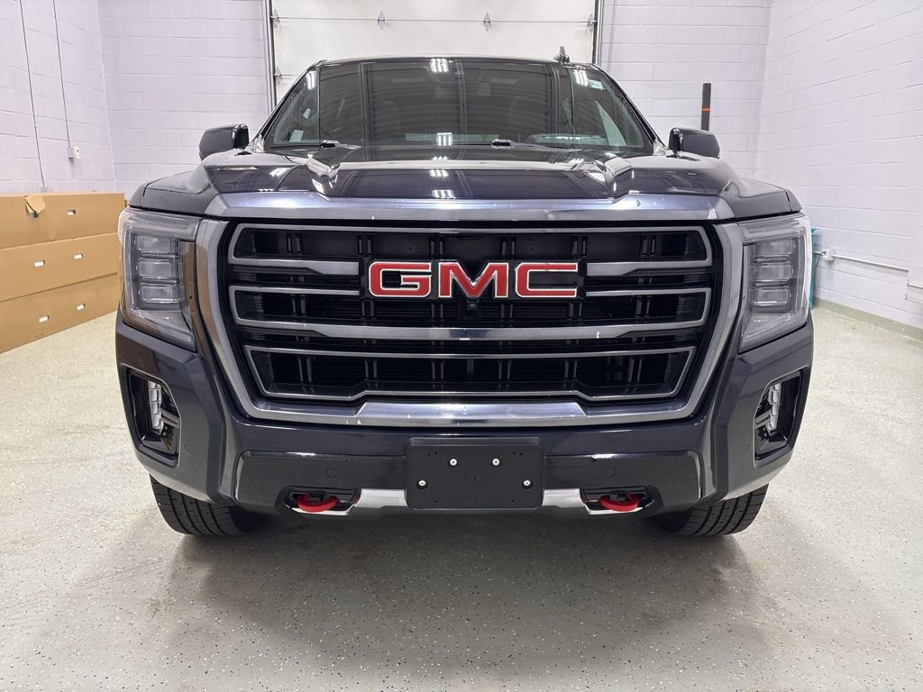 Used 2023 GMC Yukon XL AT4 w/ Technology Package image 9