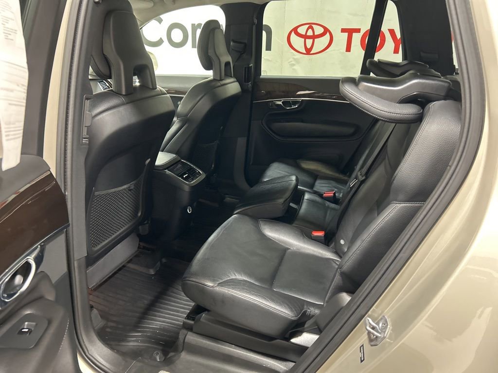 Used 2016 Volvo XC90 T6 Momentum image 22