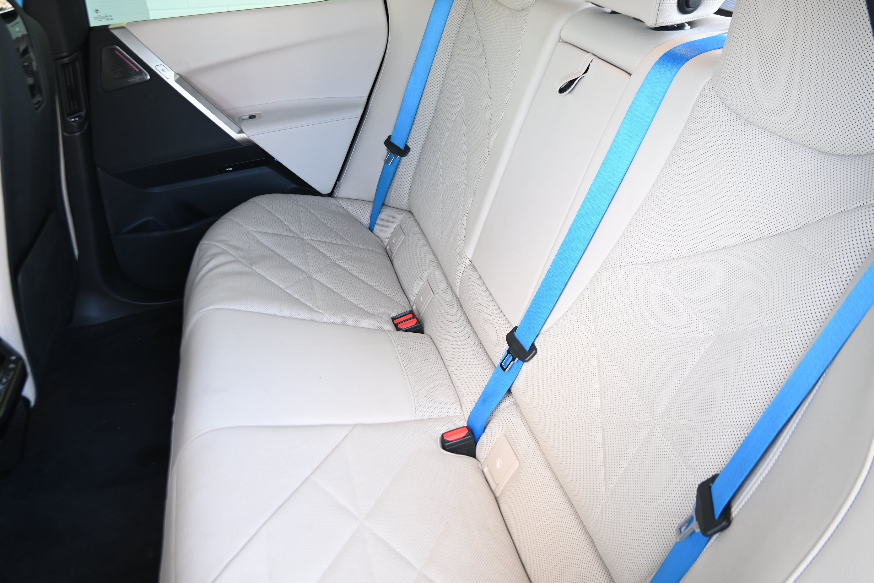 Certified 2024 BMW iX M60 AWD/4WD image 13