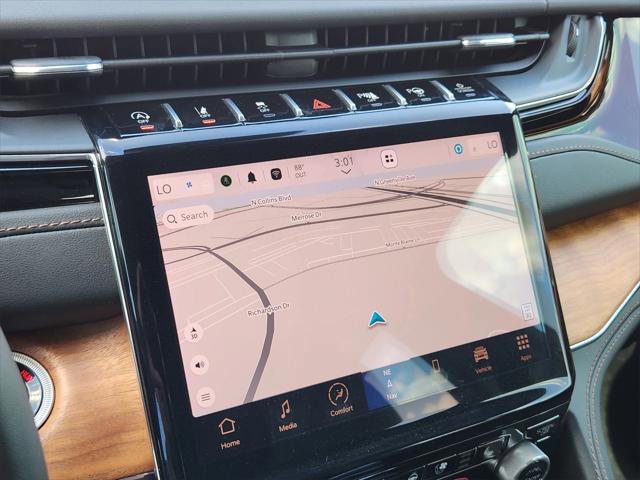 Certified 2023 Jeep Grand Cherokee Summit image 17