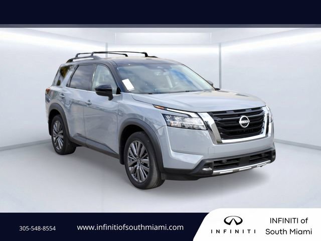 Used 2023 Nissan Pathfinder SL w/ SL Premium Package image 3
