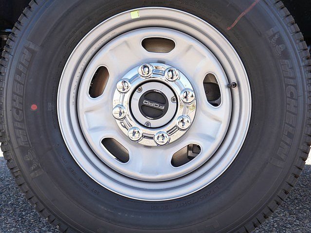 New 2026 Ford F250 XL w/ XL Driver Assist Package AWD/4WD image 40