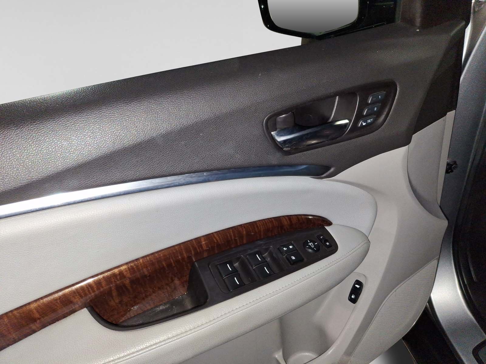 Used 2020 Acura MDX SH-AWD image 16