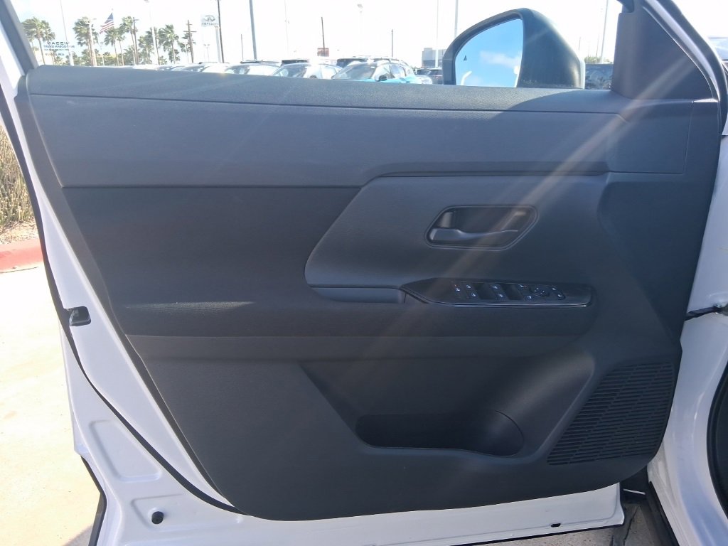 New 2026 Nissan Kicks S image 21