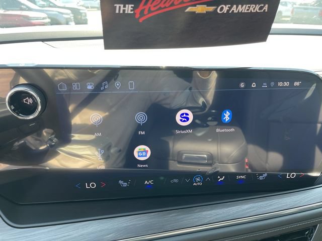 New 2026 Chevrolet Suburban LT w/ Comfort Package AWD/4WD image 16