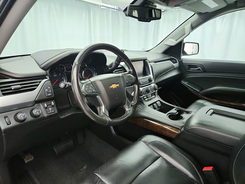 Used 2020 Chevrolet Tahoe LT w/ Luxury Package AWD/4WD image 9