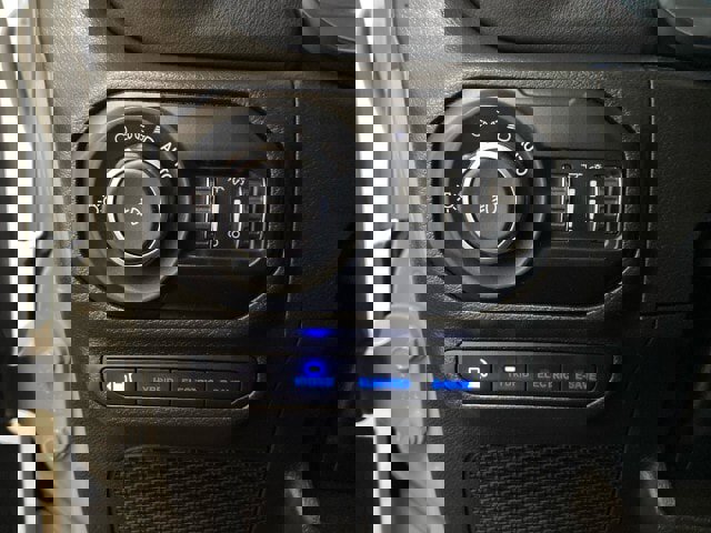 Used 2022 Jeep Wrangler Unlimited Sahara w/ Cold Weather Group image 20