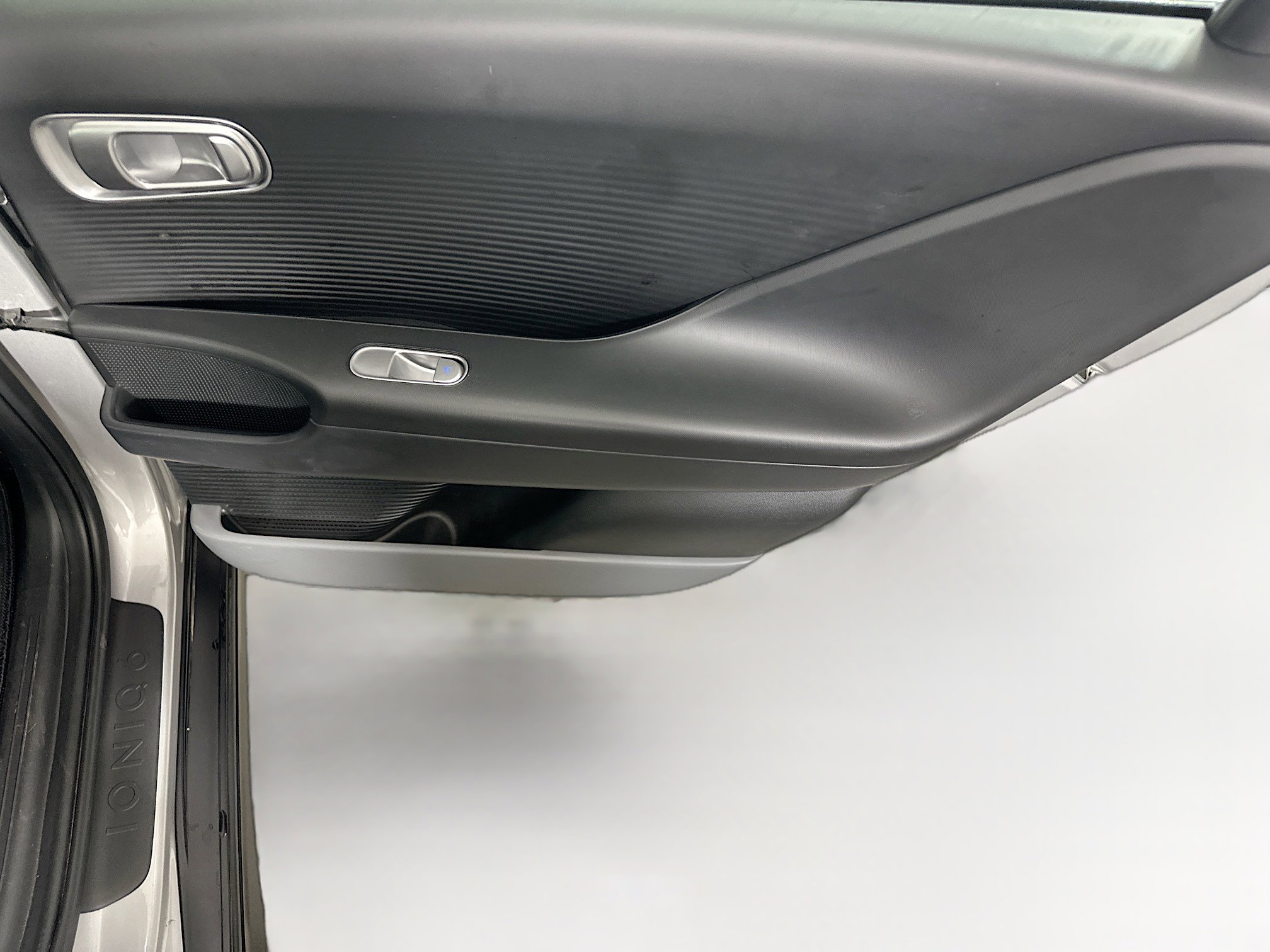 Used 2024 Hyundai Ioniq 6 SE image 29