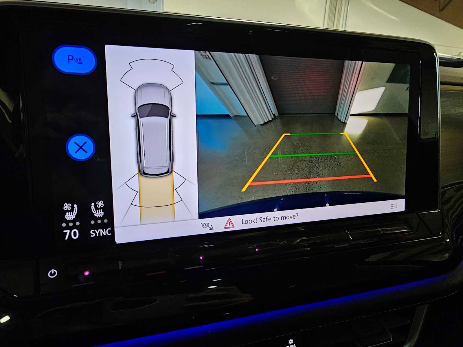 Used 2025 Volkswagen Atlas SEL image 25