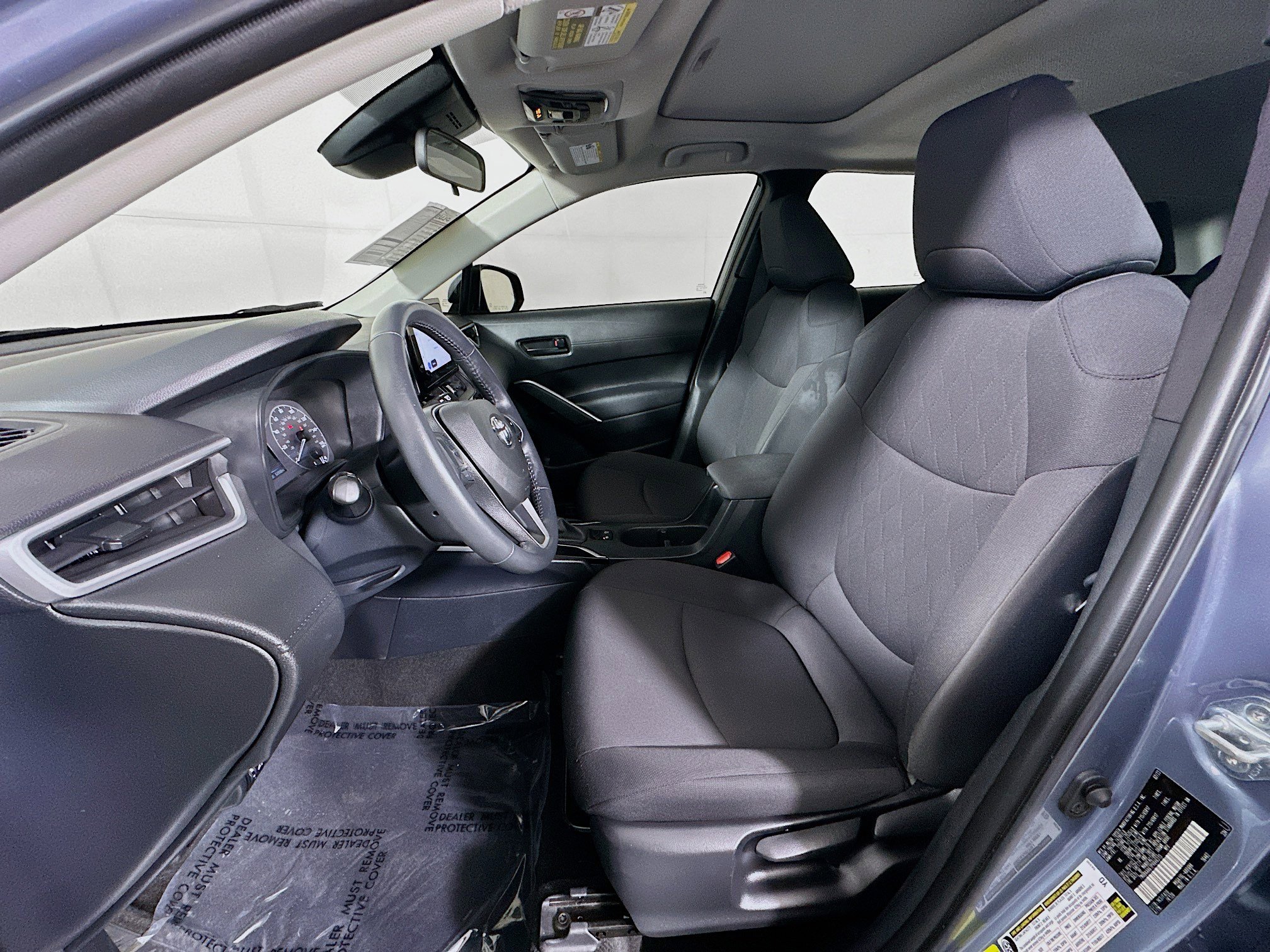 Used 2023 Toyota Corolla Cross LE image 12