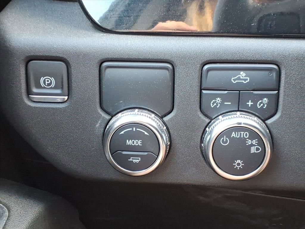 Used 2024 GMC Sierra 1500 SLE image 11