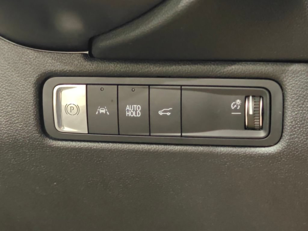 Used 2024 Chevrolet Equinox EV RS FWD image 57