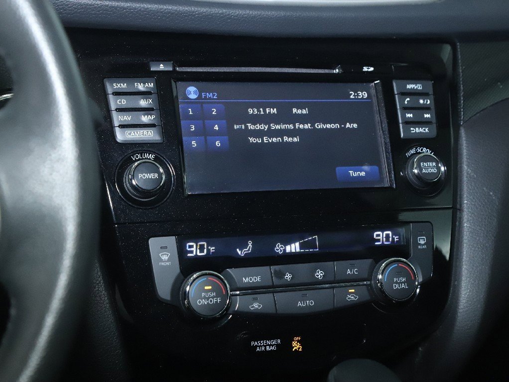 Used 2016 Nissan Rogue SL w/ SL Premium Package image 26