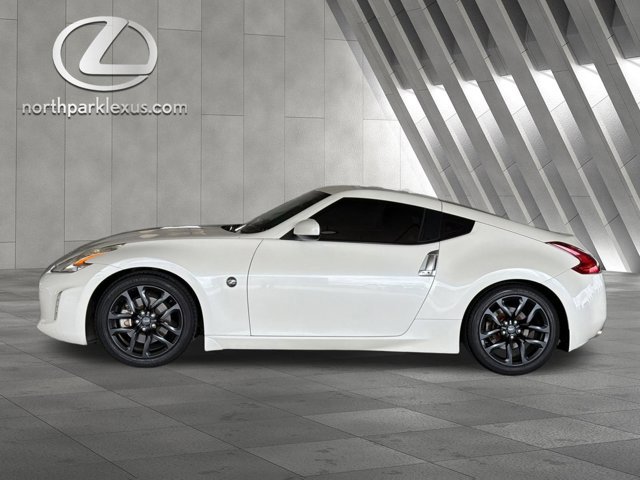 Used 2017 Nissan 370Z Touring RWD video 1