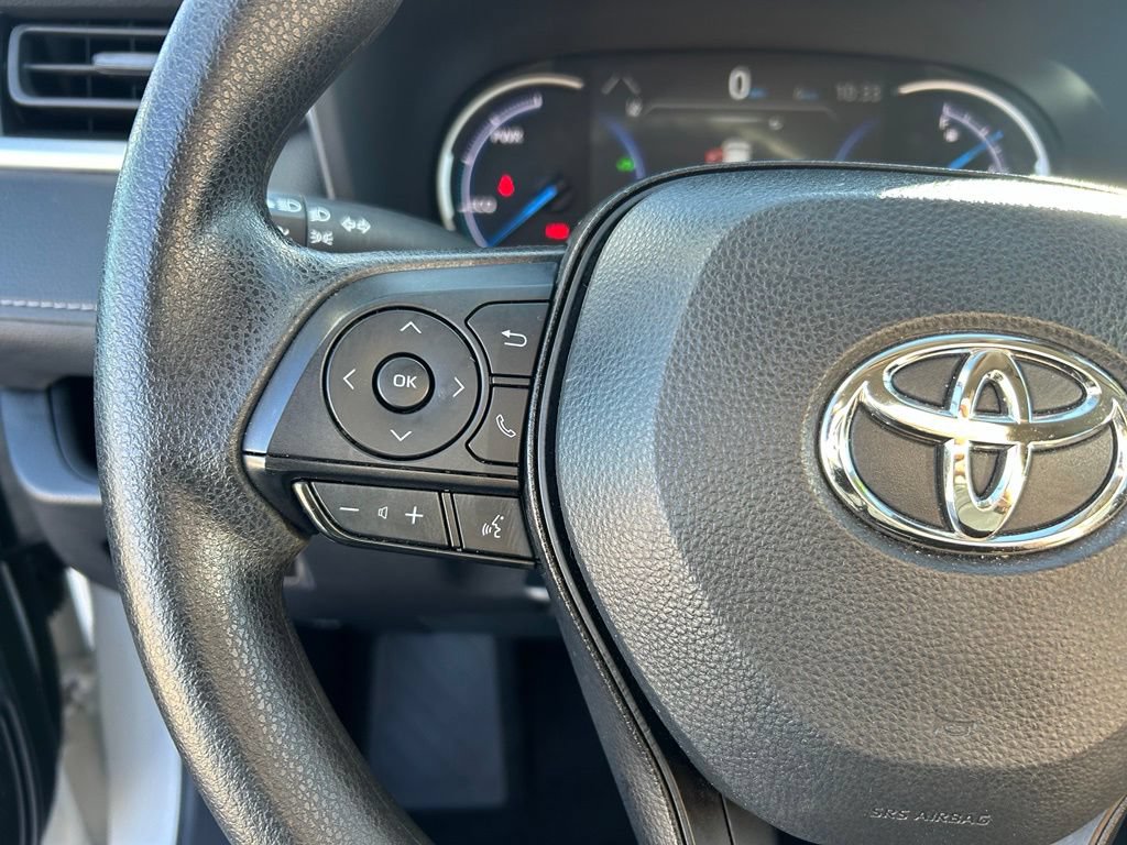 Used 2025 Toyota RAV4 XLE AWD/4WD image 13