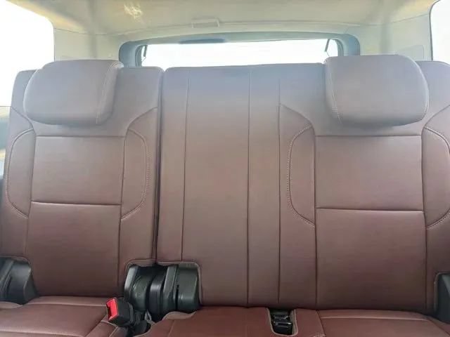 Used 2019 Chevrolet Suburban Premier w/ Premier Plus Edition AWD/4WD image 19