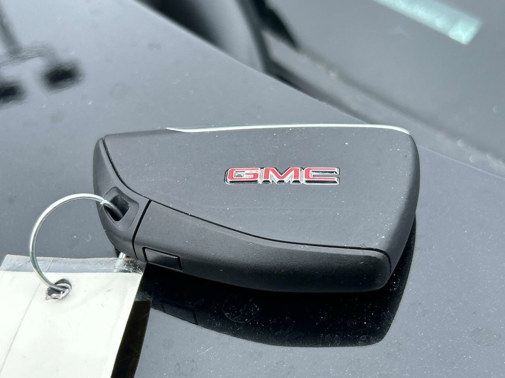 Used 2025 GMC Terrain Elevation AWD/4WD image 11
