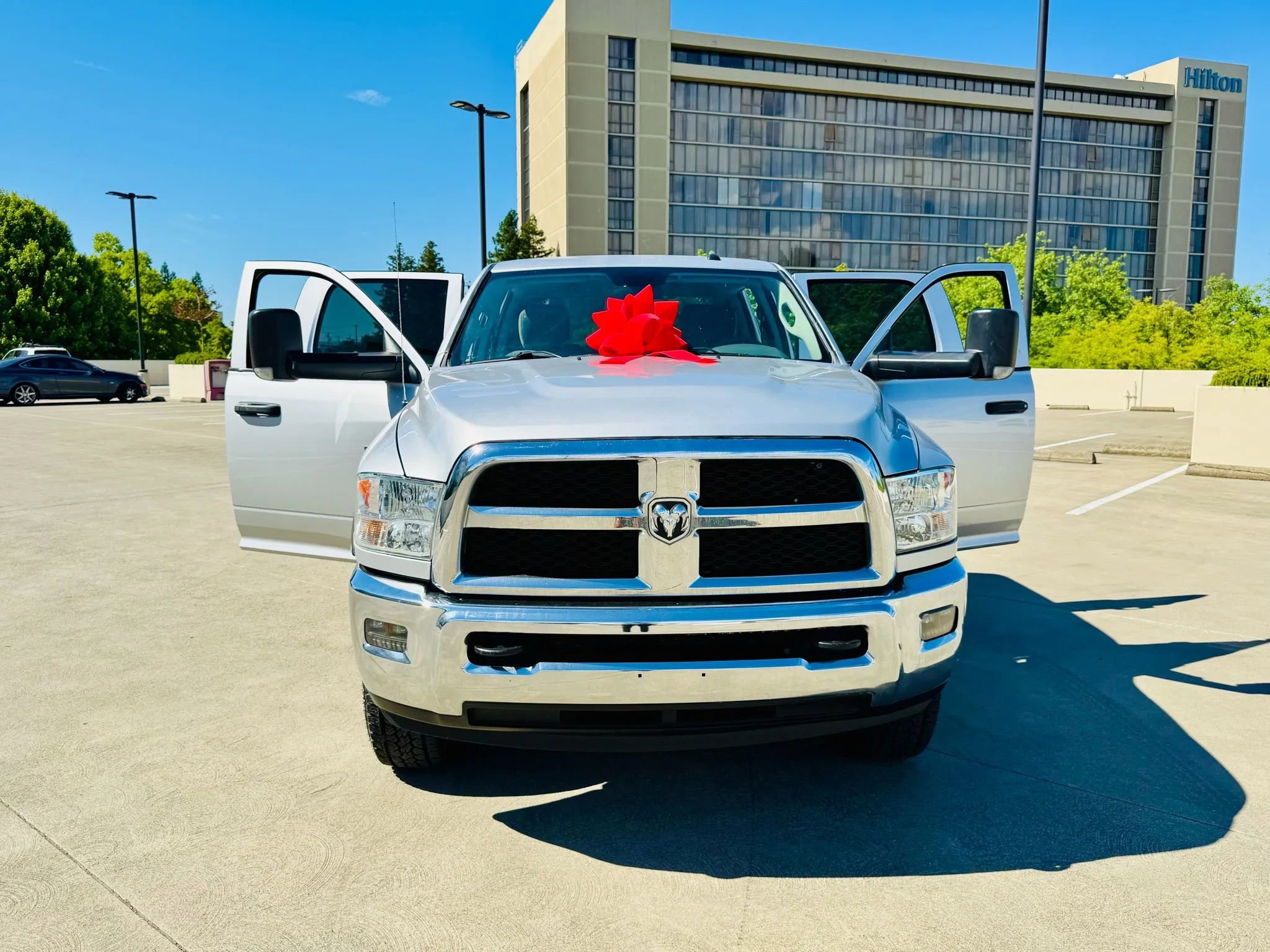 Used 2018 RAM 2500 Tradesman w/ Chrome Appearance Group AWD/4WD image 31