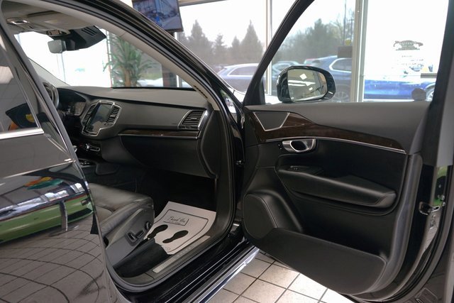 Used 2019 Volvo XC90 T5 Momentum w/ Protection Package image 43