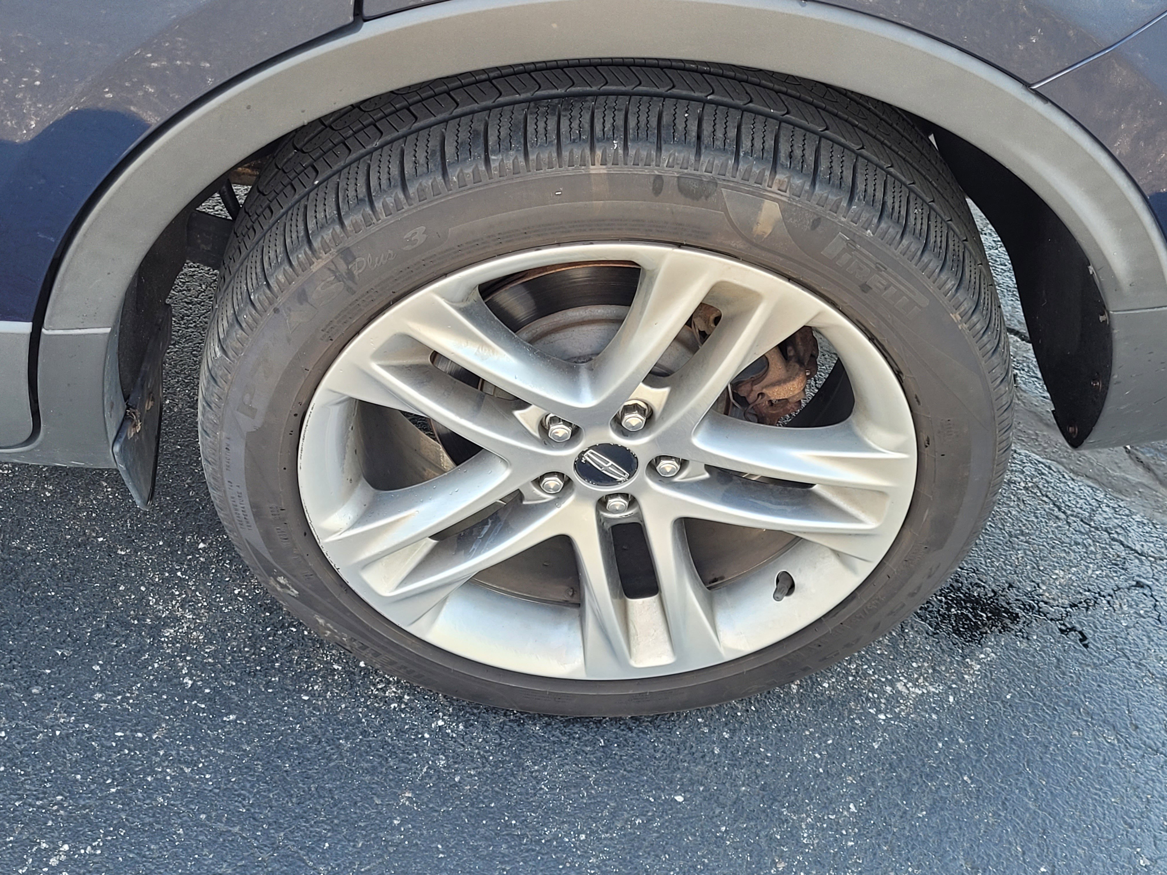 Used 2017 Lincoln MKC Reserve w/ Lincoln MKC Climate Package image 10