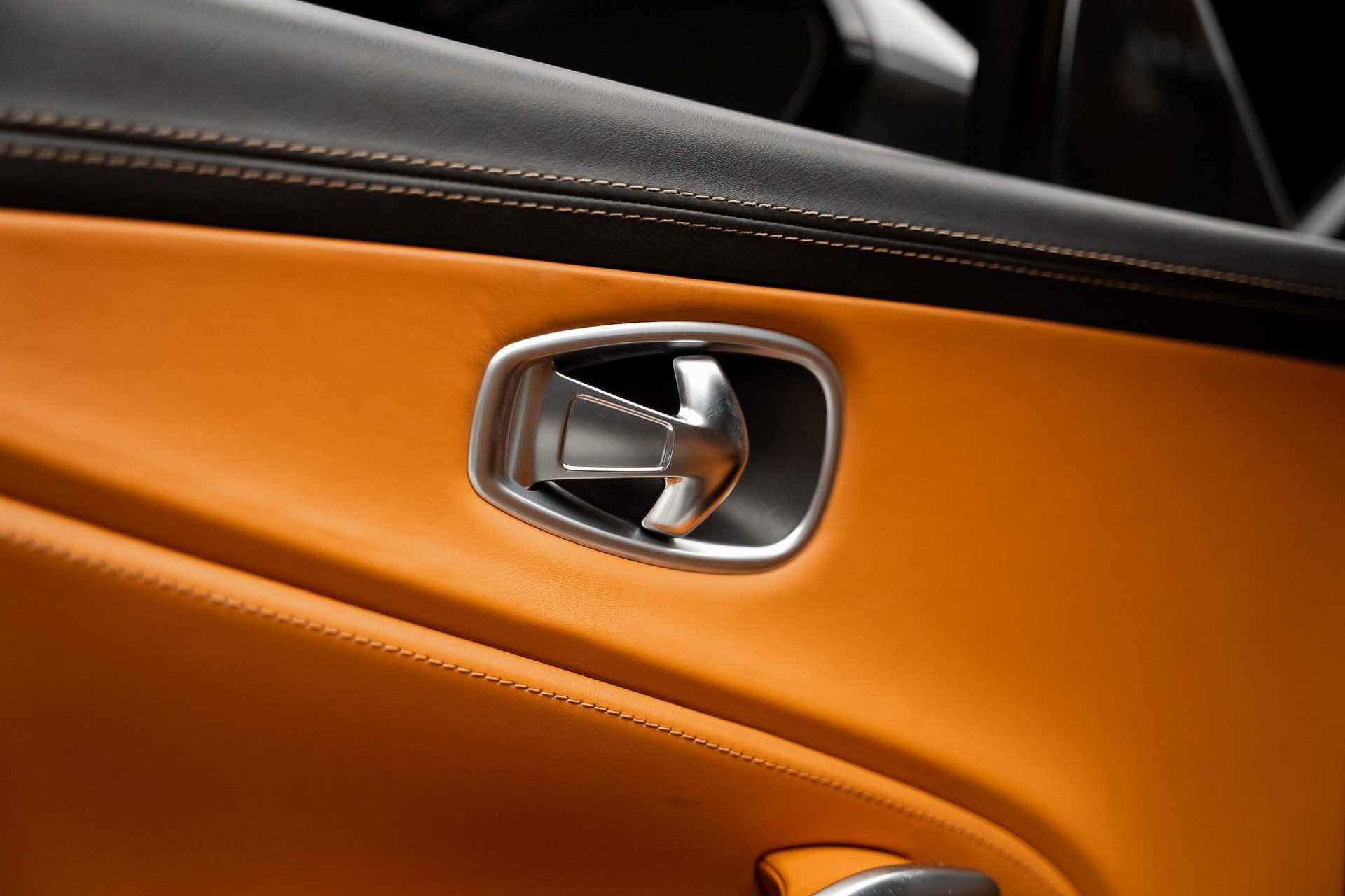 Used 2021 Aston Martin DBX image 51